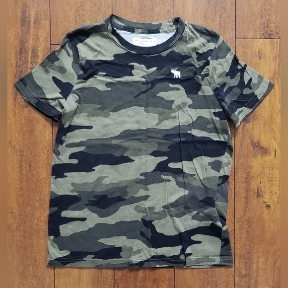 SOLD-Abercrombie Kids Shirt Bundle - Picture 5 of 13